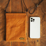 『開け閉めらくらく♪』バネ口金のスマホポシェット(姫路シュリンク・キャメル)