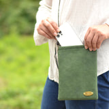 『開け閉めらくらく♪』バネ口金のスマホポシェット(姫路シュリンク・アイビーグリーン)