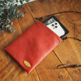 『開け閉めらくらく♪』バネ口金のスマホポシェット(姫路シュリンク・サーモンレッド)