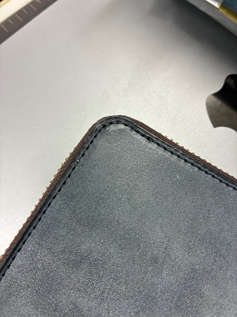 スマートキーが入る小さい長財布（ネイビー）
